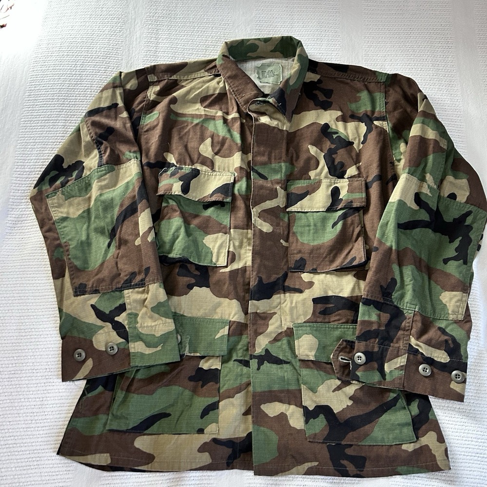 US Military Jacket Mens Medium Green Woodland Camo Field Jacket Army Issue